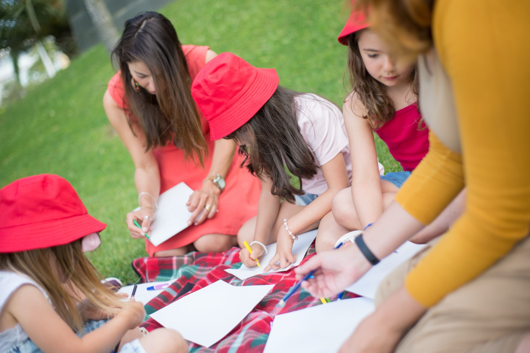 Families at an outdoor home ed meet-up
